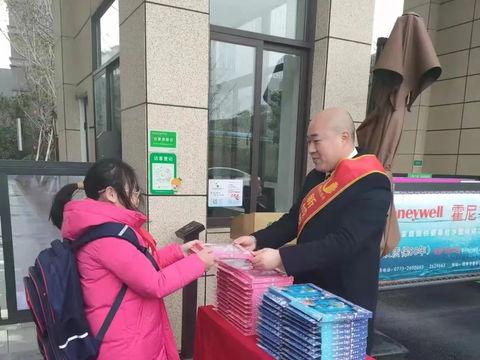 新城最新爆料消息视频,最新视频揭秘幕后真相，震撼来袭！  第3张